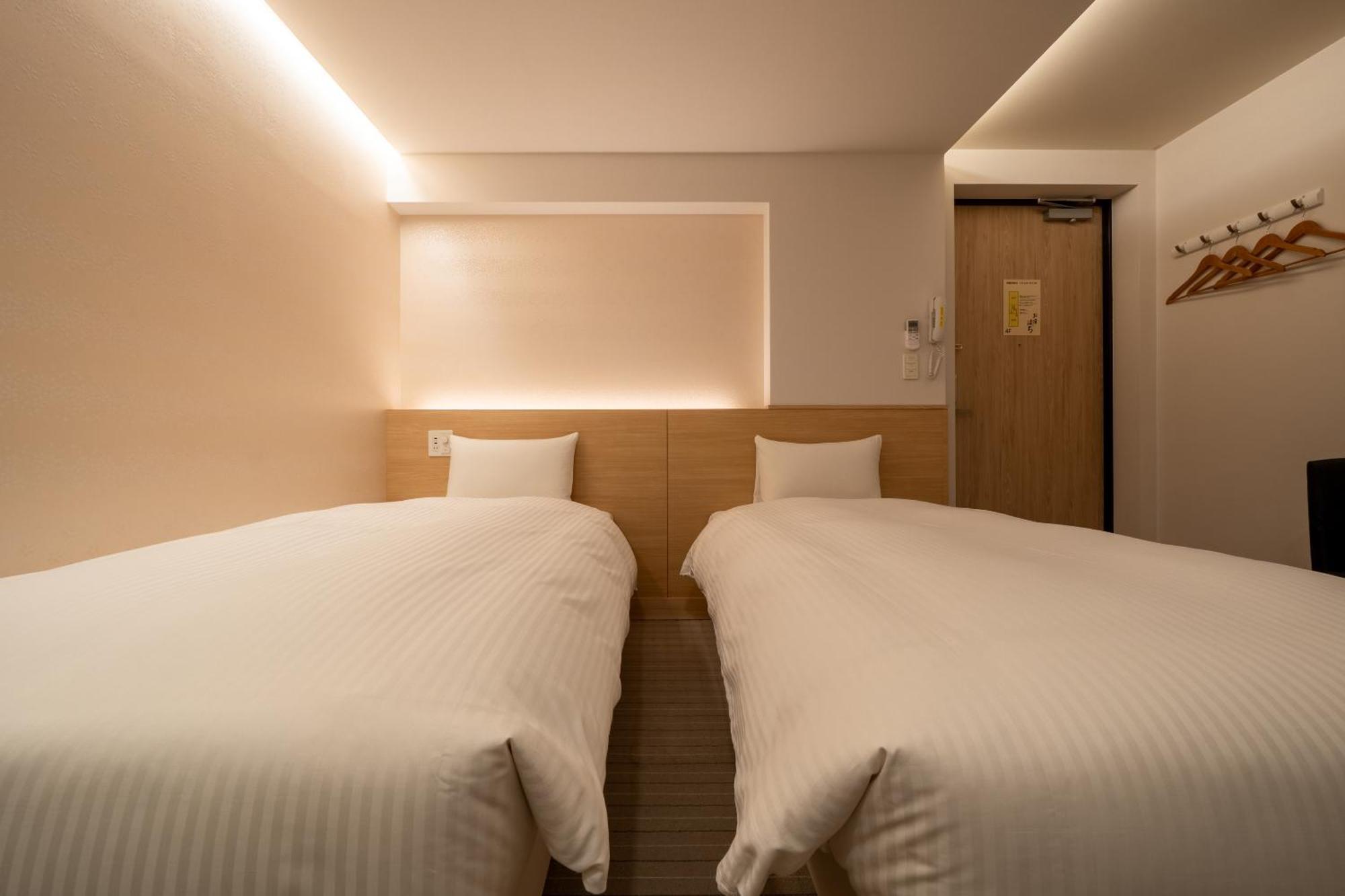Resi Hachi Apartment *